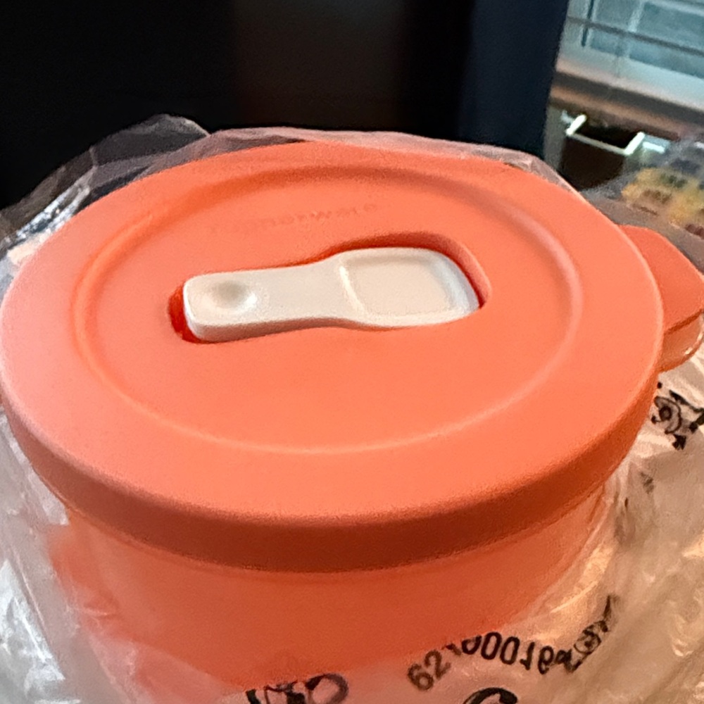 2 CrystalWave Microwave Containers - Picture 2 of 8
